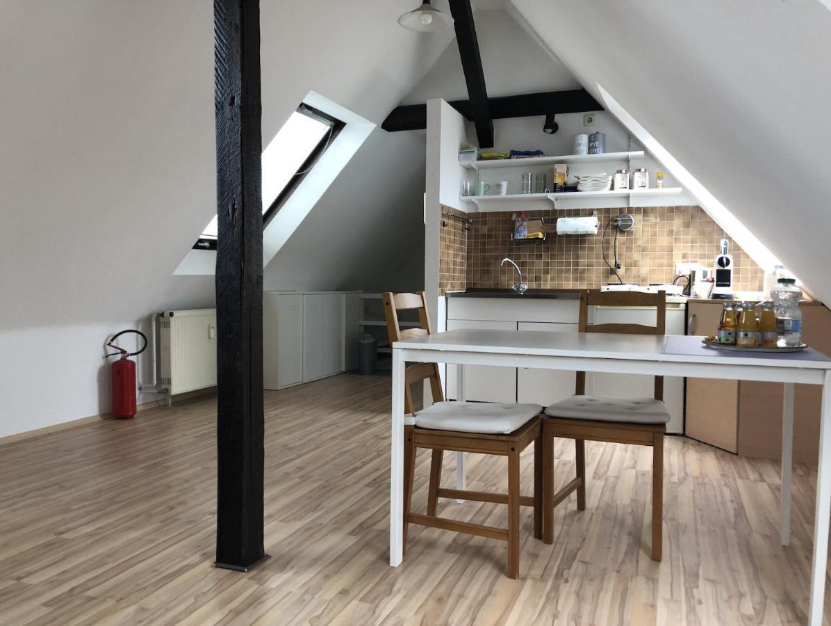 Einzel-Apartment Duesseldorf Oberkassel — Photos 2